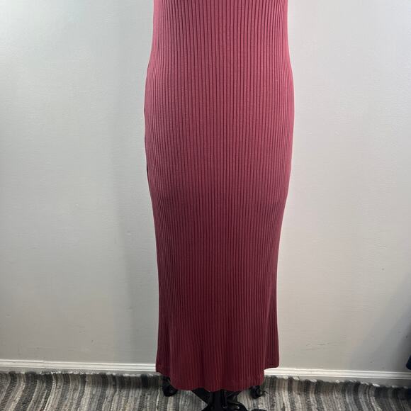 FP Beach Simone Burgundy Bodycon Dress Ribbed Crew Neck Cap Sleeve Size Medium M - Picture 4 of 10